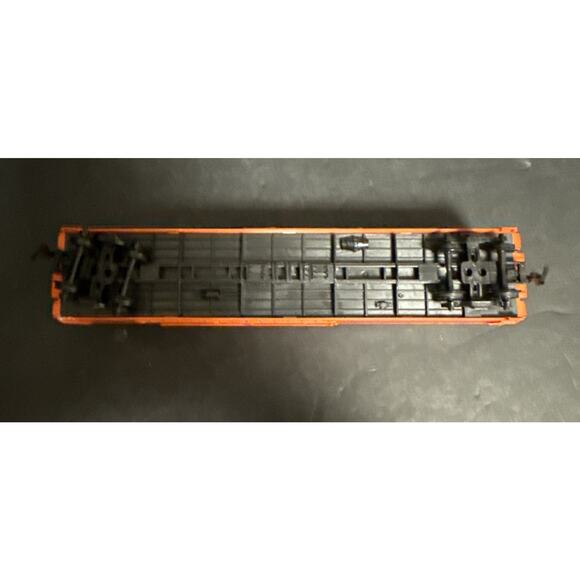 Life Like Trains 8480 HO Scale TPIX 576 50' Box Car Tropicana Orange - Picture 7 of 9